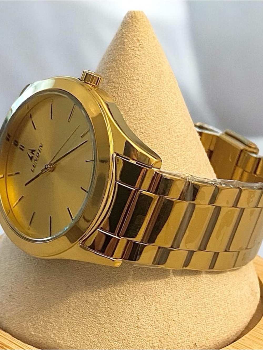 LENQIN Waterproof Stainless Steel Luxury Men’s Watch - Gold - Picture 2 of 4